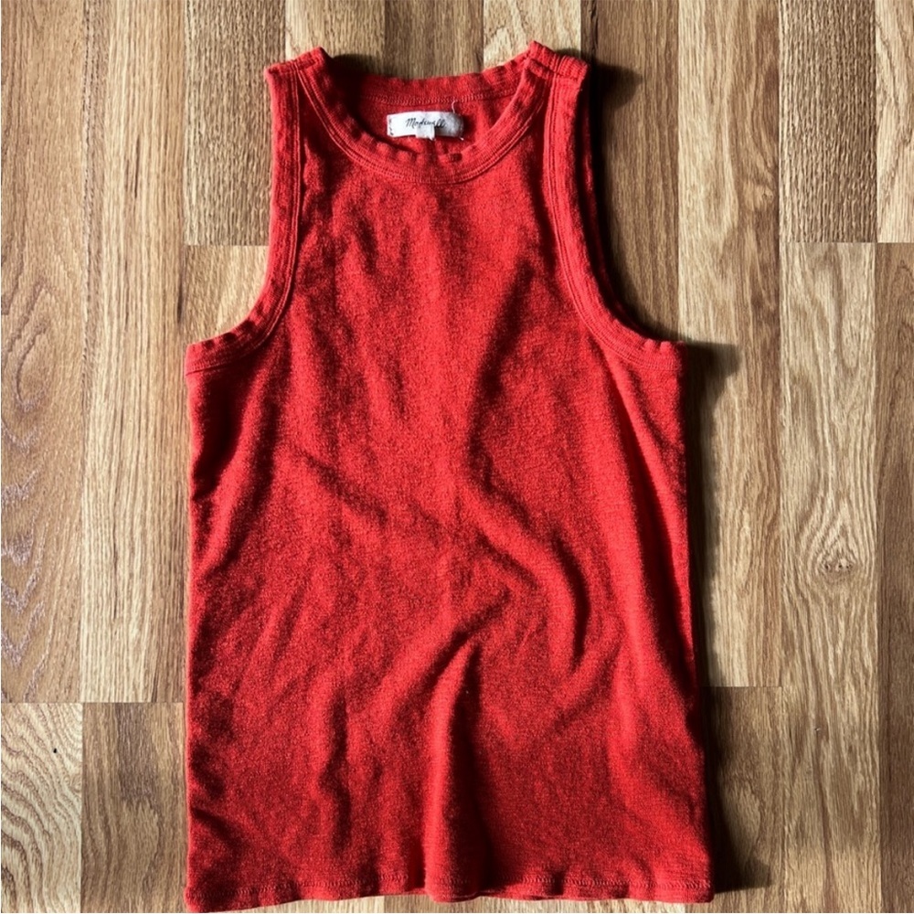 Red Sleeveless Top